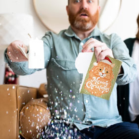 Biglietto di auguri musicale natalizio “Meowy Infinito” con glitter nascosto